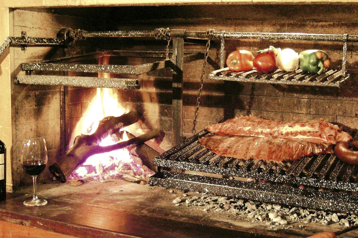 Asador en Salou con carnes cocinadas a la brasa