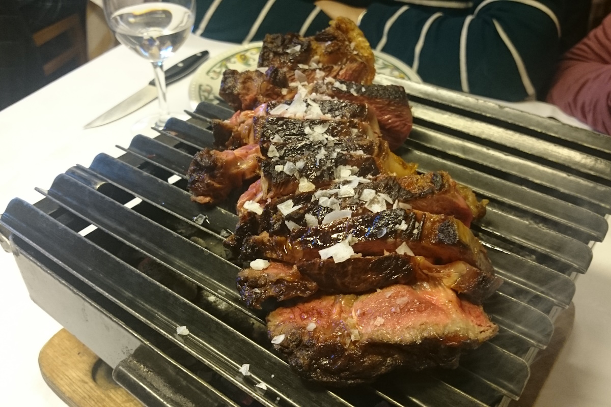 Restaurante asador moderno en Salou